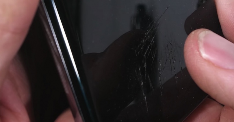 Samsung-Galaxy-S10-Durability-Test-6