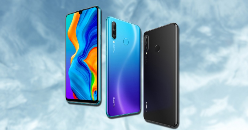 Teléfono Huawei P30 Lite con fondo azul